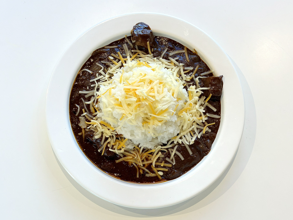 神戸牛欧風カレー×とけるチーズ
